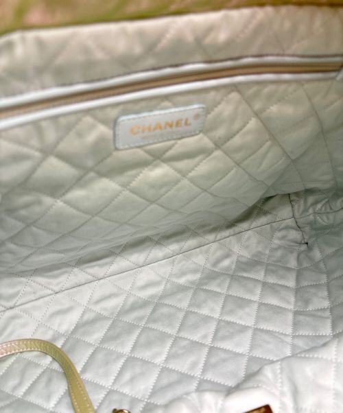 CHANEL（シャネル）CHANEL (シャネル) CHANEL 22 LINE マトラッセ チェーンショルダーバッグ シルバーの古着・服飾アイテム