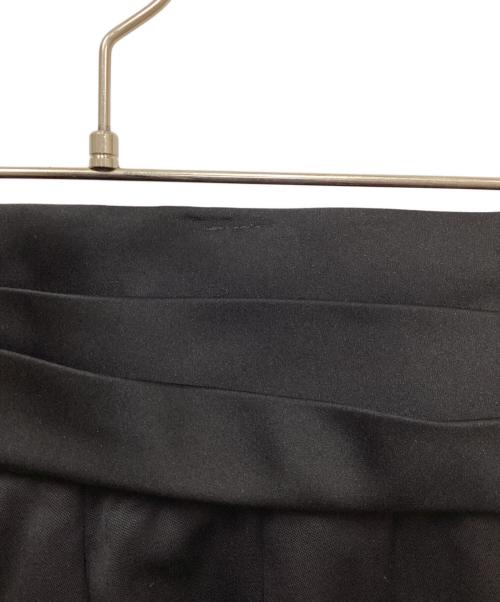 Yves Saint Laurent（イヴサンローラン）Yves Saint Laurent (イヴサンローラン) フリルコクーンスカート ブラック サイズ:34の古着・服飾アイテム