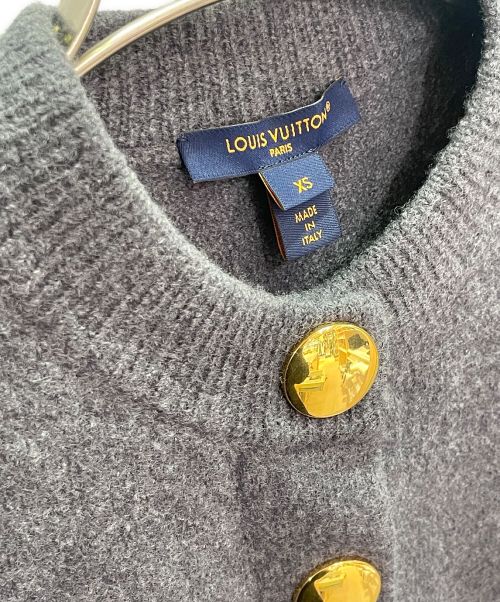 LOUIS VUITTON（ルイ ヴィトン）LOUIS VUITTON (ルイ ヴィトン) コンパクト ニット クロップド カーディガン ライトグレー サイズ:XSの古着・服飾アイテム