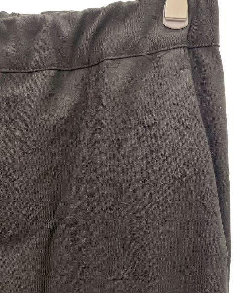 LOUIS VUITTON（ルイ ヴィトン）LOUIS VUITTON (ルイ ヴィトン) 23AW モノグラム エンボス スラックス ブラック サイズ:38の古着・服飾アイテム