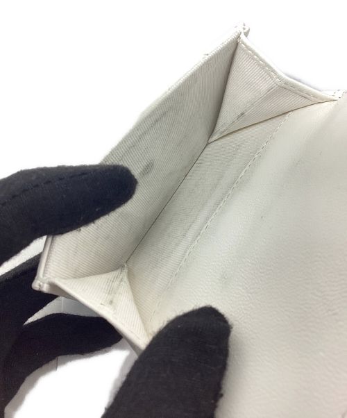 CHANEL（シャネル）CHANEL (シャネル) マトラッセコンパクトウォレット ホワイト サイズ:-の古着・服飾アイテム