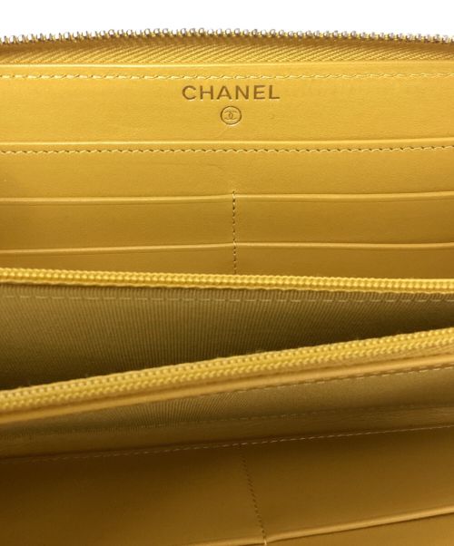 CHANEL（シャネル）CHANEL (シャネル) キャビアスキンラウンドファスナー財布 イエローの古着・服飾アイテム