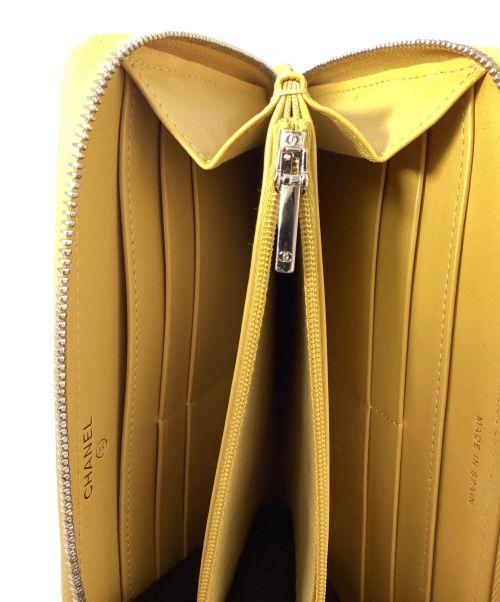 CHANEL（シャネル）CHANEL (シャネル) キャビアスキンラウンドファスナー財布 イエローの古着・服飾アイテム