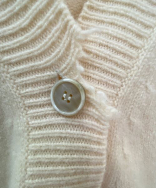 Martin Margiela1（マルタンマルジェラ1）Martin Margiela1 (マルタンマルジェラ1) ダメージ加工デザインカーディガン ベージュ サイズ:Sの古着・服飾アイテム
