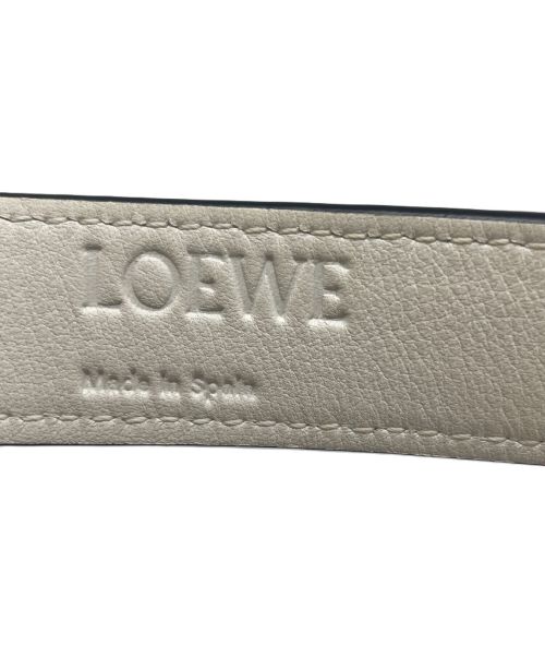 LOEWE（ロエベ）LOEWE (ロエベ) カゴバッグ ベージュ×ホワイトの古着・服飾アイテム