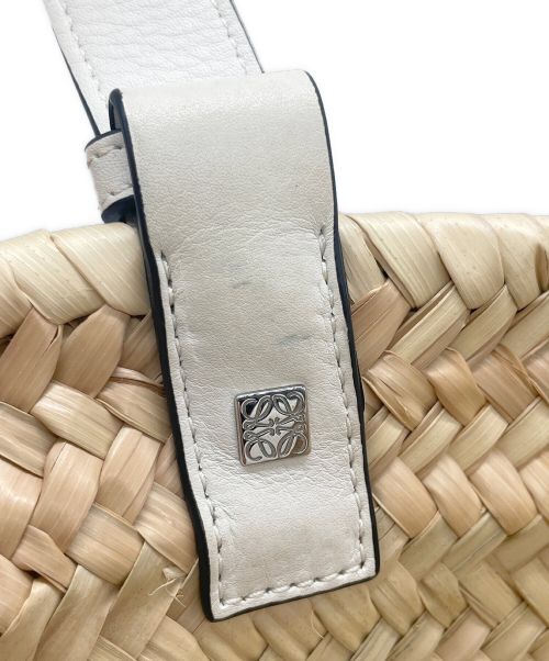 LOEWE（ロエベ）LOEWE (ロエベ) カゴバッグ ベージュ×ホワイトの古着・服飾アイテム