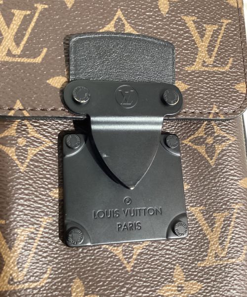 LOUIS VUITTON（ルイ ヴィトン）LOUIS VUITTON (ルイ ヴィトン) S Lock Vertical Wearable Wallet (Sロック ヴェルティカル･ウェアラブル ウォレット) ブラウン×ブラック サイズ:-の古着・服飾アイテム
