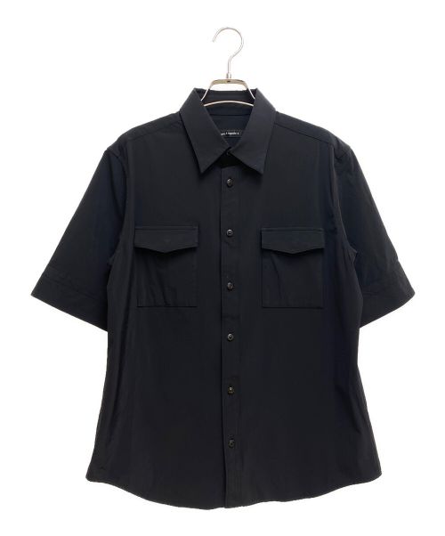 1piu1uguale3（ウノピュウノウグァーレトレ）1piu1uguale3 (ウノピュウノウグァーレトレ) 5分袖サファリシャツ ブラック サイズ:Lの古着・服飾アイテム