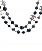 CHANELシャネル）の古着「CHANEL ココマーク フェイクパール 2連ロングネックレス」｜ブラック×シルバー