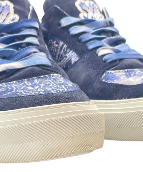 LOUIS VUITTON（ルイ ヴィトン）LOUIS VUITTON (ルイ ヴィトン) LVオリライン モノグラムペイズリー バンダナ柄 ローカットスニーカー  ネイビー サイズ:7の古着・服飾アイテム
