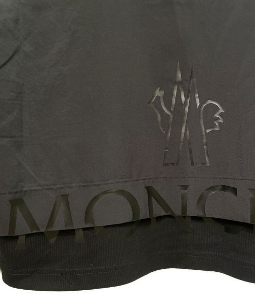 MONCLER（モンクレール）MONCLER (モンクレール) バックロゴ ジップアップフーディ ブラック サイズ:XLの古着・服飾アイテム