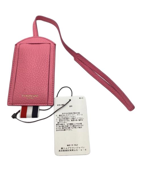 Thom Browne（トムブラウン）Thom Browne (トムブラウン) レザーチャーム ピンクの古着・服飾アイテム