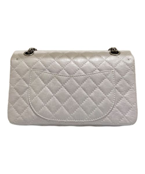 CHANEL（シャネル）CHANEL (シャネル) マトラッセ2.55ショルダーバッグ 25 ホワイト サイズ:25の古着・服飾アイテム