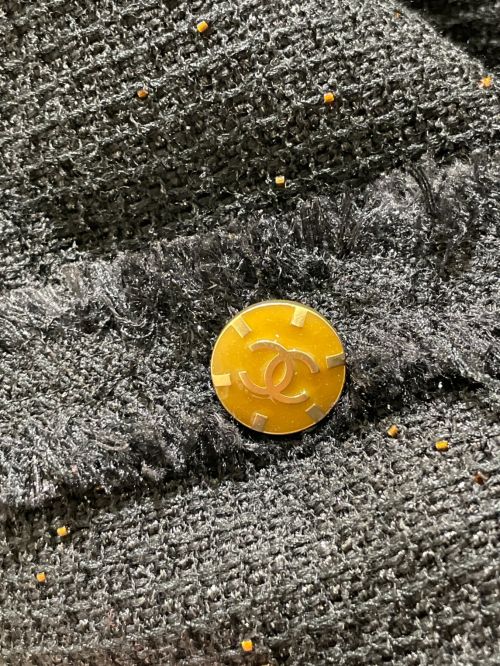 CHANEL（シャネル）CHANEL (シャネル) ココボタンノーカラーツイードジャケット ブラック サイズ:34の古着・服飾アイテム