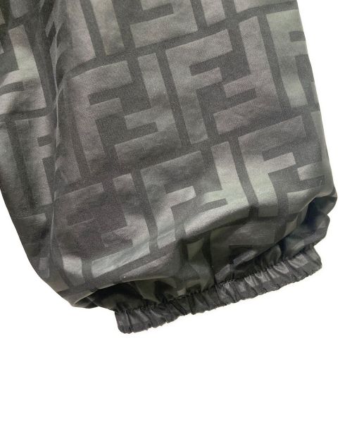 FENDI（フェンディ）FENDI (フェンディ) K-WAY (ケイウェイ) FFロゴ ズッカ柄 リバーシブル ナイロンジャケット ブラック サイズ:Mの古着・服飾アイテム