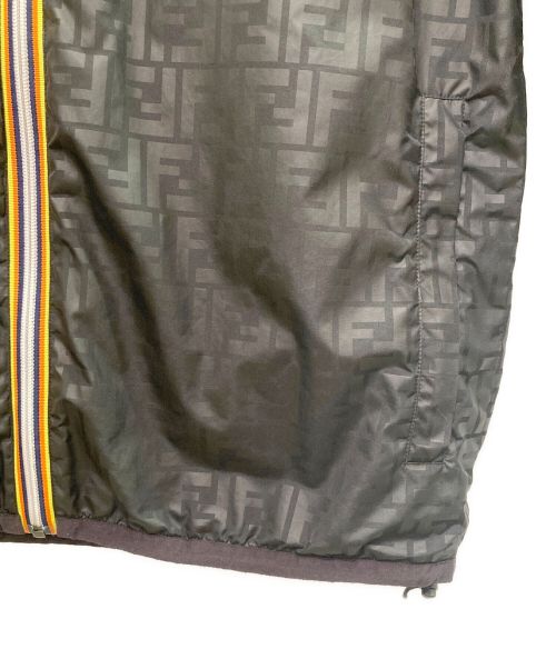 FENDI（フェンディ）FENDI (フェンディ) K-WAY (ケイウェイ) FFロゴ ズッカ柄 リバーシブル ナイロンジャケット ブラック サイズ:Mの古着・服飾アイテム