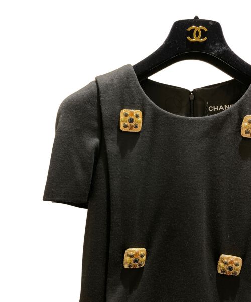 CHANEL（シャネル）CHANEL (シャネル) グリポワボタンショートスリーブドレス ブラック サイズ:36の古着・服飾アイテム