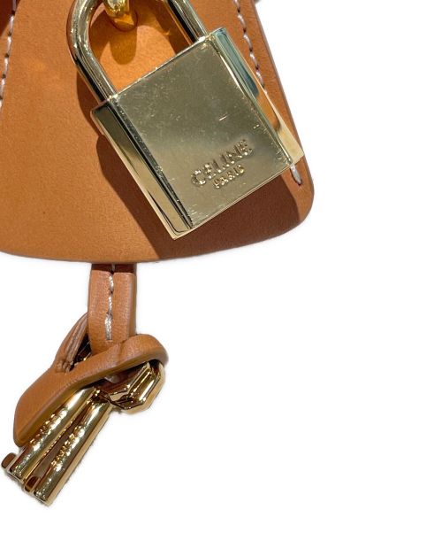 CELINE（セリーヌ）CELINE (セリーヌ) バーティカル カバ セリーヌ  ベージュ サイズ:ラージの古着・服飾アイテム