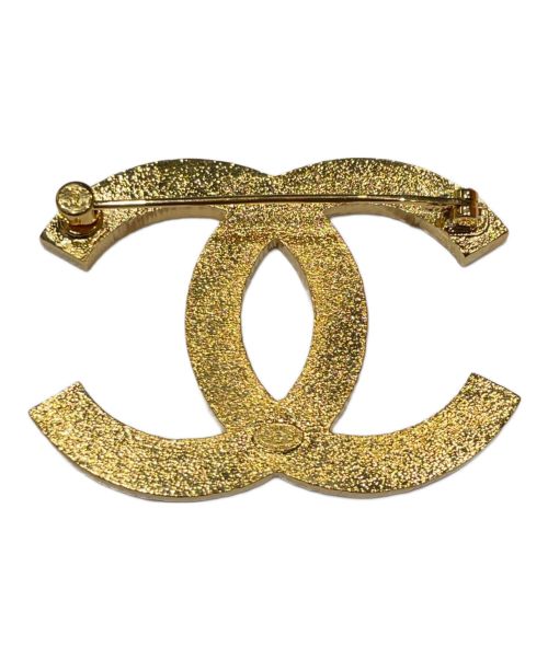 CHANEL（シャネル）CHANEL (シャネル) バイカラー ココマーク ロゴブローチ ピンク×ゴールド サイズ:-の古着・服飾アイテム