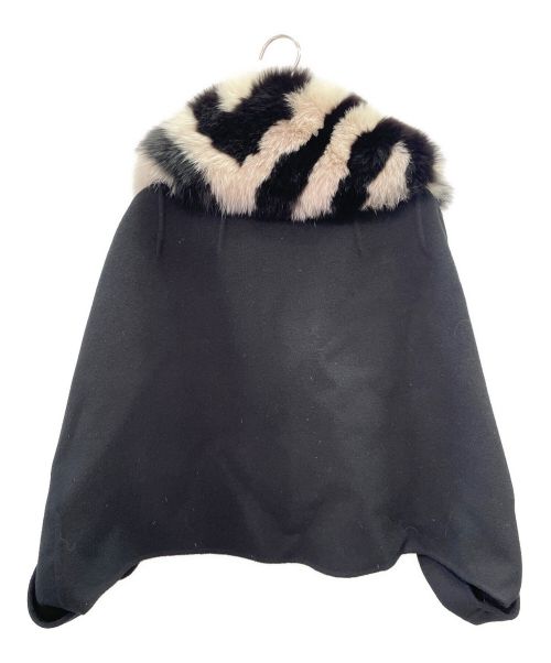 FENDI（フェンディ）FENDI (フェンディ) フォックスファー ドルマンスリーブ ショートコート ブラック サイズ:40の古着・服飾アイテム
