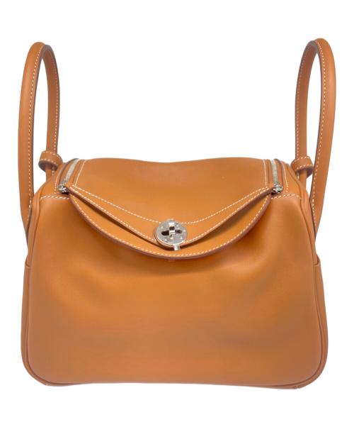 HERMES（エルメス）HERMES (エルメス) リンディ 26 ヴェルソ/シルバー金具/ヴォースイフト/ゴールド×ローズアザレ/D刻印：2019年製 ゴールド×ピンク サイズ:26 未使用品の古着・服飾アイテム