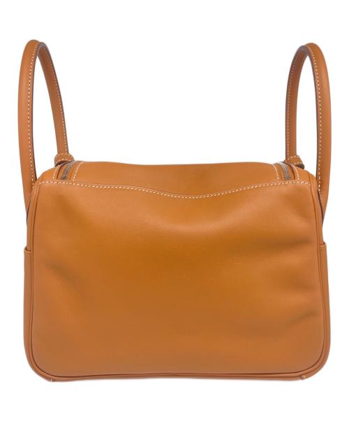 HERMES（エルメス）HERMES (エルメス) リンディ 26 ヴェルソ/シルバー金具/ヴォースイフト/ゴールド×ローズアザレ/D刻印：2019年製 ゴールド×ピンク サイズ:26 未使用品の古着・服飾アイテム