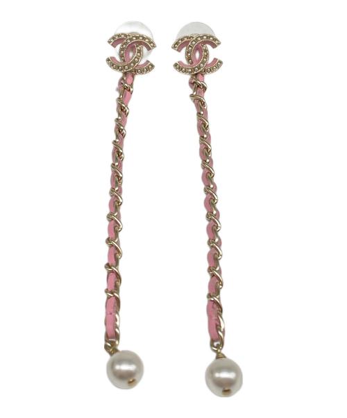 CHANEL（シャネル）CHANEL (シャネル) ココマーク パールモチーフスイングチェーンピアス ピンクの古着・服飾アイテム