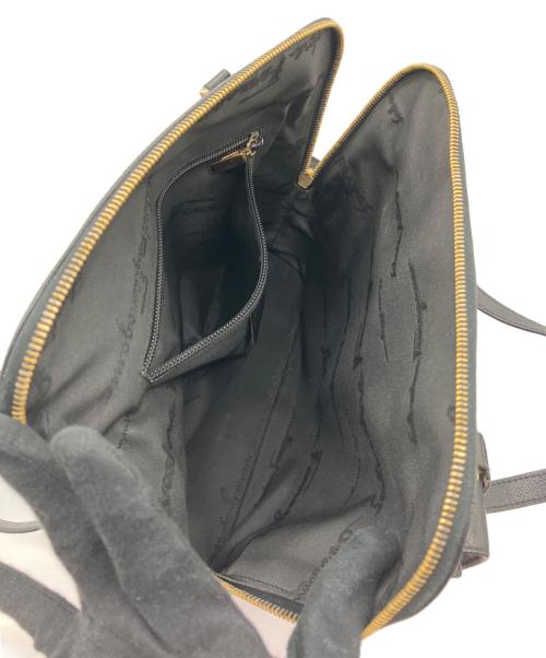Salvatore Ferragamo（サルヴァトーレ フェラガモ）Salvatore Ferragamo (サルヴァトーレ フェラガモ) ハンドバッグ ブラックの古着・服飾アイテム