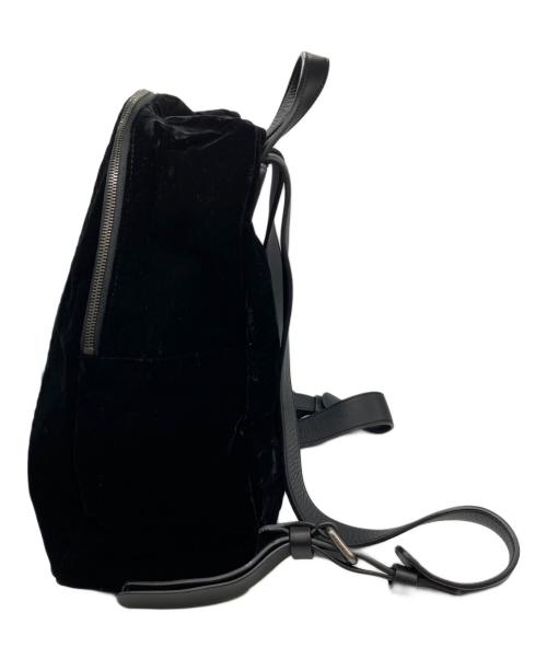 GIORGIO ARMANI（ジョルジョアルマーニ）GIORGIO ARMANI (ジョルジョアルマーニ) ベロアリュック ブラックの古着・服飾アイテム