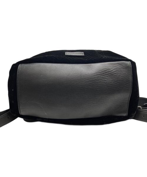 GIORGIO ARMANI（ジョルジョアルマーニ）GIORGIO ARMANI (ジョルジョアルマーニ) ベロアリュック ブラックの古着・服飾アイテム