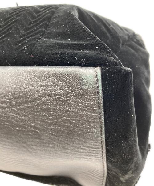 GIORGIO ARMANI（ジョルジョアルマーニ）GIORGIO ARMANI (ジョルジョアルマーニ) ベロアリュック ブラックの古着・服飾アイテム