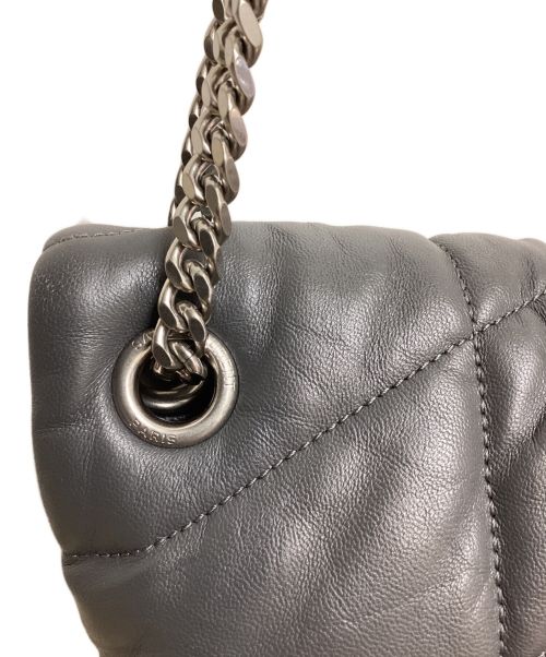 Saint Laurent Paris（サンローランパリ）Saint Laurent Paris (サンローランパリ) ルルパファーチェーンショルダーバッグ グレーの古着・服飾アイテム
