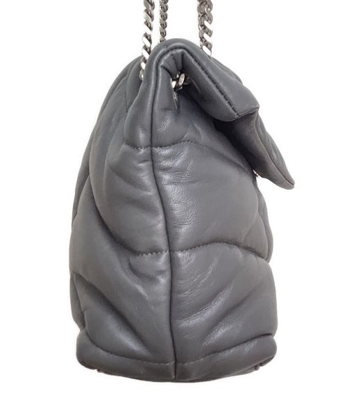 Saint Laurent Paris（サンローランパリ）Saint Laurent Paris (サンローランパリ) ルルパファーチェーンショルダーバッグ グレーの古着・服飾アイテム