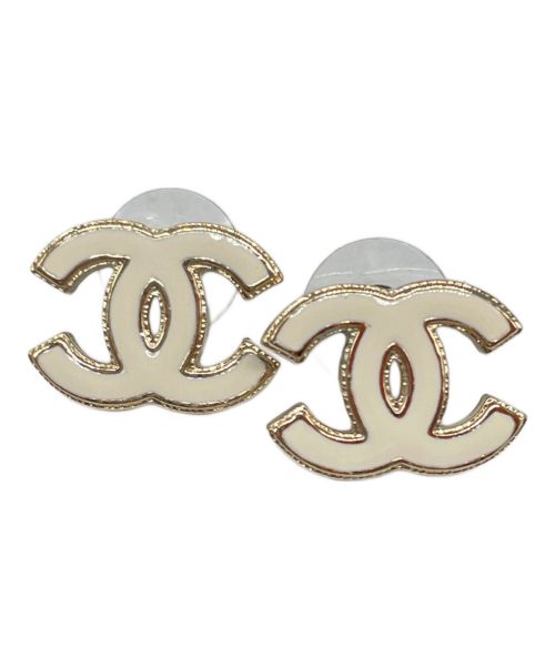 CHANEL（シャネル）CHANEL (シャネル) B22A ココマーク ピアス ホワイト×ゴールド サイズ:-の古着・服飾アイテム