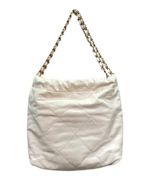 CHANEL（シャネル）CHANEL (シャネル) CHANEL 22 LINE SMALL マトラッセ チェーンショルダーバッグ ホワイト サイズ:スモール/SMALLの古着・服飾アイテム