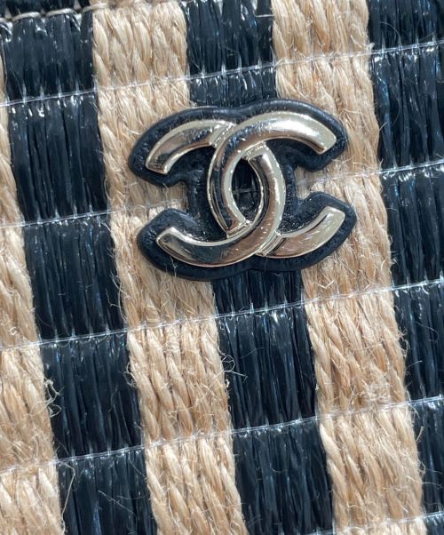 CHANEL（シャネル）CHANEL (シャネル) スモールバニティショルダーバッグ ベージュ×ブラックの古着・服飾アイテム