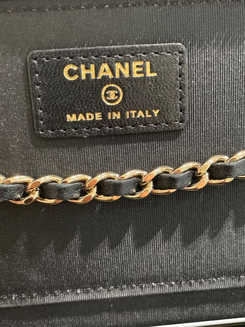 CHANEL（シャネル）CHANEL (シャネル) スモールバニティショルダーバッグ ベージュ×ブラックの古着・服飾アイテム