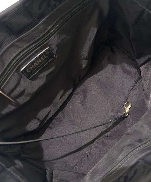 CHANEL（シャネル）CHANEL (シャネル) ニュートラベルラインハンドバッグ ブラックの古着・服飾アイテム