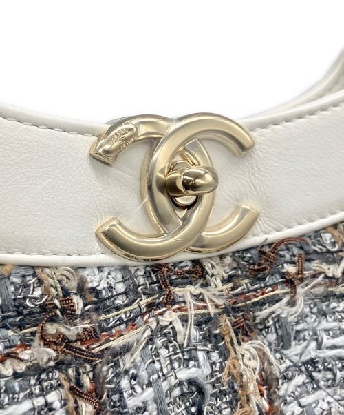 CHANEL（シャネル）CHANEL (シャネル) ツイード2WAYショッピングバッグ ホワイト×グレーの古着・服飾アイテム