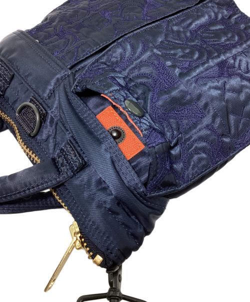 PORTER（ポーター）PORTER (ポーター) KAWS (カウズ) Nylon 2way Bag （ナイロン2WAYバッグ） ネイビーの古着・服飾アイテム