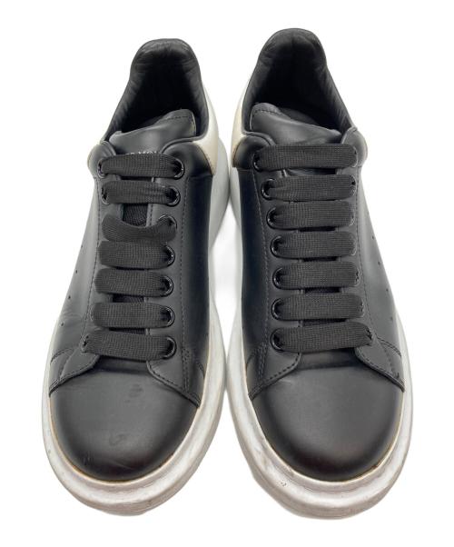 ALEXANDER McQUEEN（アレキサンダーマックイーン）ALEXANDER McQUEEN (アレキサンダーマックイーン) 厚底ヒールスニーカー ブラック×ホワイト サイズ:40 2/1の古着・服飾アイテム