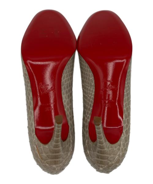 Christian Louboutin（クリスチャン・ルブタン）Christian Louboutin (クリスチャン・ルブタン) パイソンヒールパンプス ベージュ サイズ:36　1/2の古着・服飾アイテム