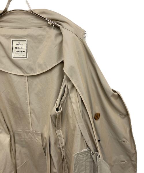 Maison MIHARA YASUHIRO（メゾン ミハラ ヤスヒロ）Maison MIHARA YASUHIRO (メゾン ミハラ ヤスヒロ) トレンチコート ベージュ サイズ:FREEの古着・服飾アイテム