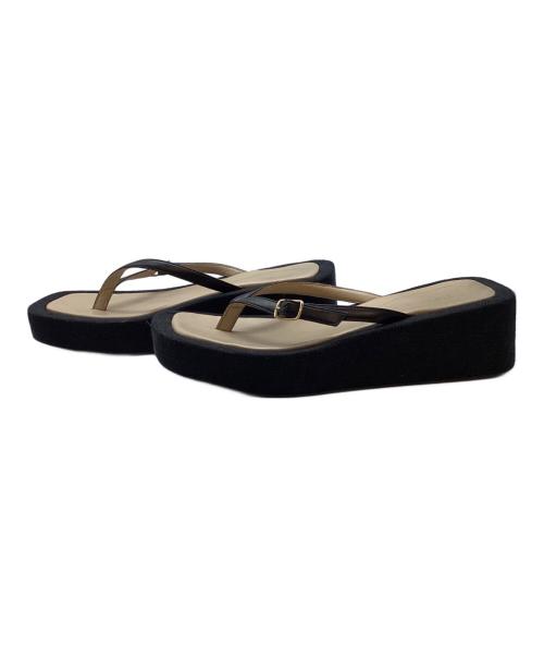 jacouemus（ジャックムス）jacouemus (ジャックムス) 厚底サンダル ブラック×ベージュ サイズ:36の古着・服飾アイテム