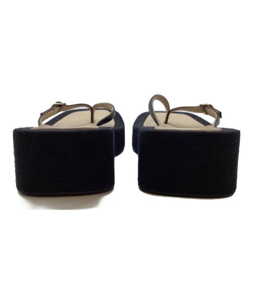 jacouemus（ジャックムス）jacouemus (ジャックムス) 厚底サンダル ブラック×ベージュ サイズ:36の古着・服飾アイテム