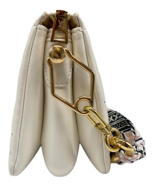 LOUIS VUITTON（ルイ ヴィトン）LOUIS VUITTON (ルイ ヴィトン) バイ・ザ・プール クッサン BB アイボリー サイズ:BBの古着・服飾アイテム