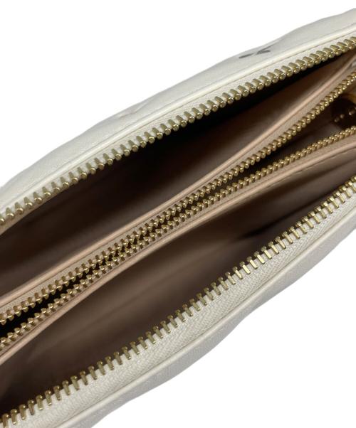 LOUIS VUITTON（ルイ ヴィトン）LOUIS VUITTON (ルイ ヴィトン) バイ・ザ・プール クッサン BB アイボリー サイズ:BBの古着・服飾アイテム