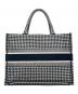 Christian Dior (クリスチャン ディオール) ブックトートミディアム ブラック×ホワイト：250000円