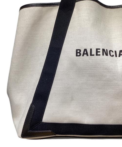 BALENCIAGA（バレンシアガ）BALENCIAGA (バレンシアガ) Canvas Tote Bag（キャンバストートバッグ） アイボリー×ブラック サイズ:-の古着・服飾アイテム