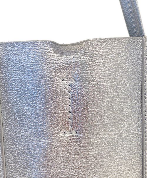 CELINE（セリーヌ）CELINE (セリーヌ) Vertical Cabas Small（バーティカルカバスモール） シルバーの古着・服飾アイテム